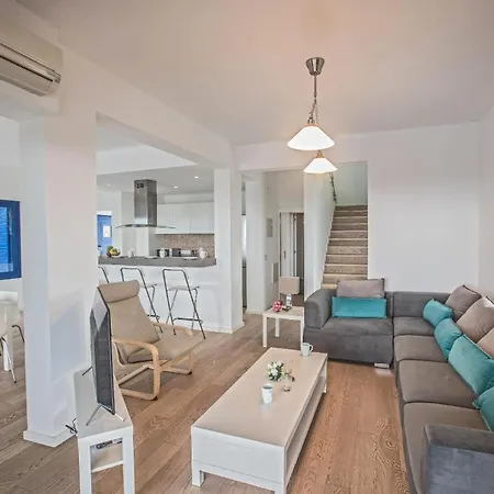 Ferienhaus Mit Privatpool Fur 8 Personen Ca 180 Qm In Protaras, Sudkuste Von Zypern Protaras